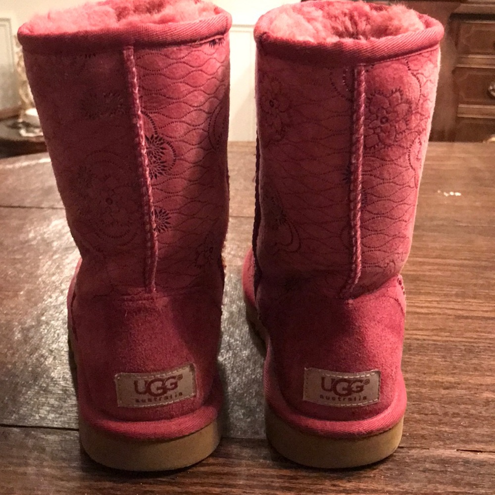 Rare Pink Kimono Floral UGG Boots size 6
